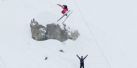 Wintersporters verrichten halsbrekende toeren in Zwitserse Alpen