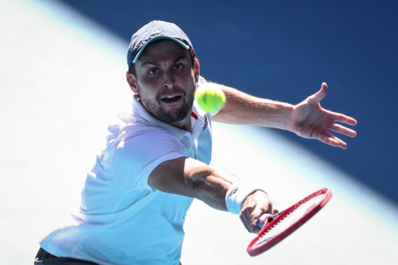 Debutant Karatsev naar kwartfinales Australian Open, Thiem u... - De Standaard