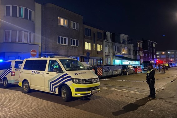 Brandbom ontploft tegen gevel in Deurne
