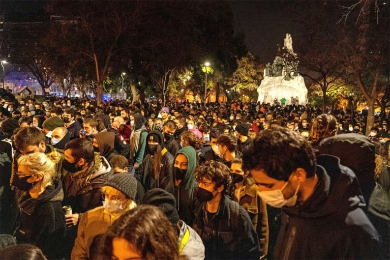 Vierde onrustige nacht in Spanje na arrestatie rapper Hasél