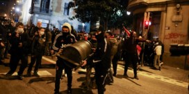 Relschoppers gaan voor zesde nacht op rij confrontatie aan met politie in Barcelona