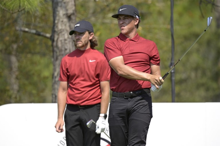 Tiger Woods reageert voor het eerst zelf na crash, nadat topgolfers golficoon steunen met specifieke outfit