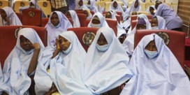 Honderden Nigeriaanse schoolmeisjes weer vrijgelaten na ontvoering