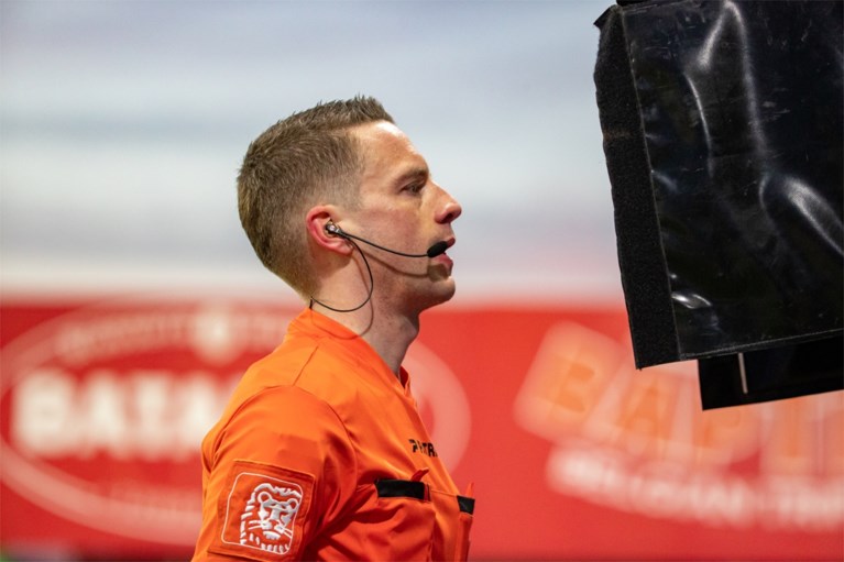VAR tackelt KV Oostende niet in strijd om Play-off 1: Gueye scoort in slotseconden winning goal na blunder Koffi