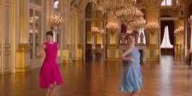 Balletstudenten dansen in Koninklijk Paleis tijdens lenteconcert