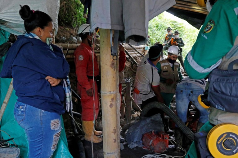 Race tegen de klok om geblokkeerde mijnwerkers te redden in Colombia
