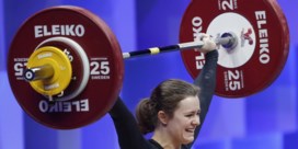 Nina Sterckx verovert brons op EK gewichtheffen
