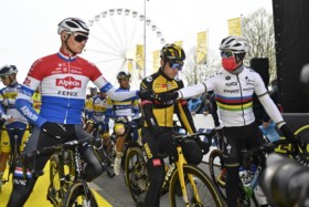 Asgreen vloert Van der Poel verrassend in eindsprint Ronde van Vlaanderen