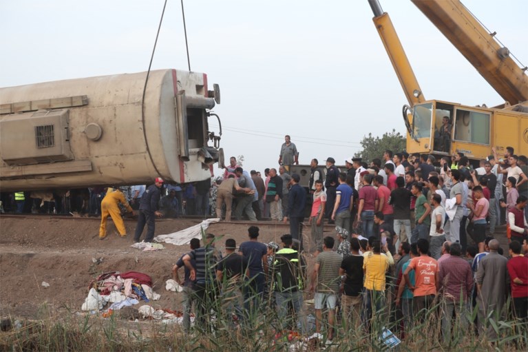 Treinongeval in Egypte: 11 doden en 98 gewonden