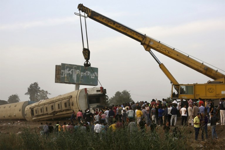 Treinongeval in Egypte: 11 doden en 98 gewonden