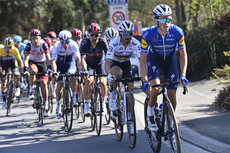 Pogacar wint Luik-Bastenaken-Luik na sprint met elitegroepje