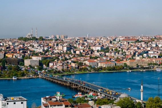Leraars organiseren illegale schoolreis naar Turkije