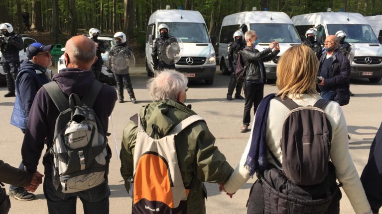132 onruststokers opgepakt bij La Boum, 5 blijven in de cel