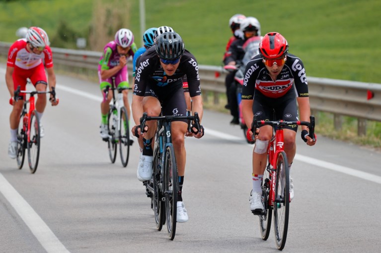 Campenaerts toont zich maar Fransman Victor Lafay wint achtste rit Giro