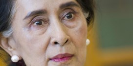 Aung San Suu Kyi in persoon voor rechter verschenen