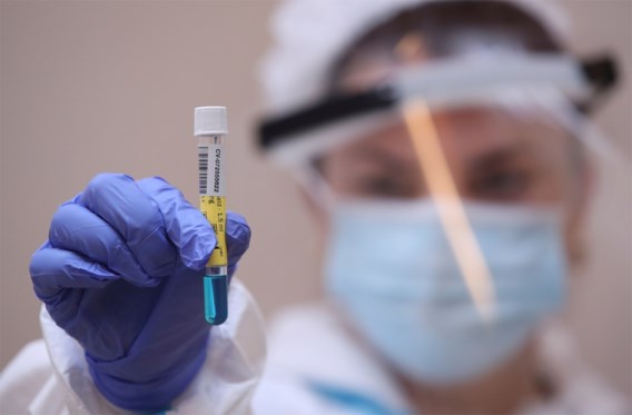 Ongevaccineerde reizigers krijgen twee gratis PCR-testen