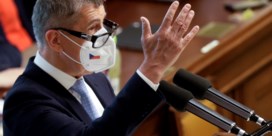 Tsjechische premier overleeft vertrouwensstemming
