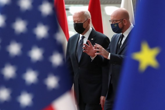 EU en VS vernieuwen huwelijksbeloften, met grote strik rond