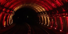 Brusselse metro trakteert pendelaars op lichtshow