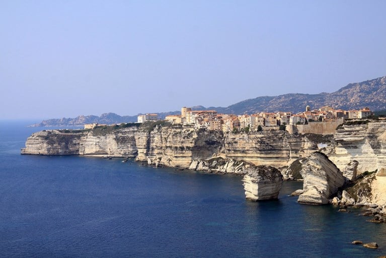 Duizelingwekkend mooi: ontdek de mooiste dorpjes van Corsica