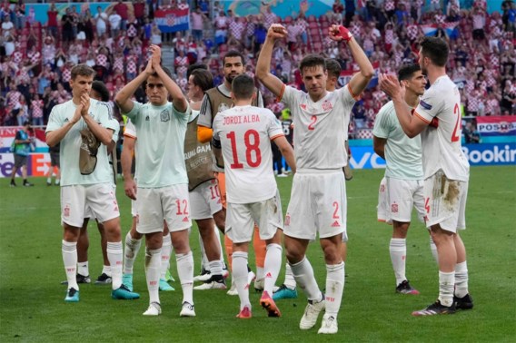 Spanje stoot door na verlengingen en doelpuntenfestival tegen Kroatië