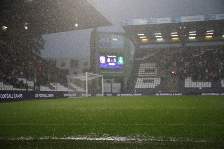 Regen boven het Kiel maakt vroegtijdig einde aan Beerschot–Cercle