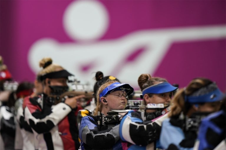 Eerste gouden medaille voor China, sterke Red Lions leggen Nederland over de knie