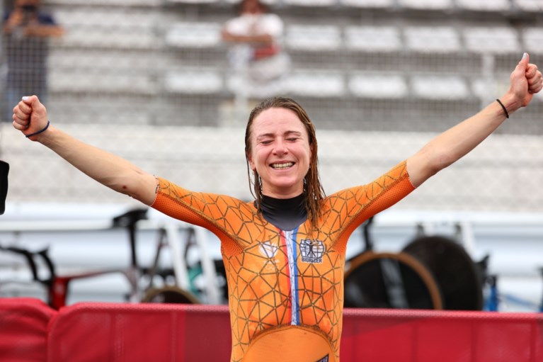 Dit hebt u deze nacht gemist: Brys en Van Zandweghe roeien naar finale, gouden revanche voor emotionele Van Vleuten en Ledecky