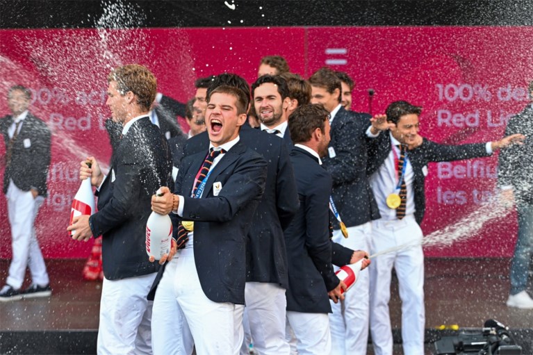 Ondanks gutsende regen, een warm ontvangst voor Red Lions