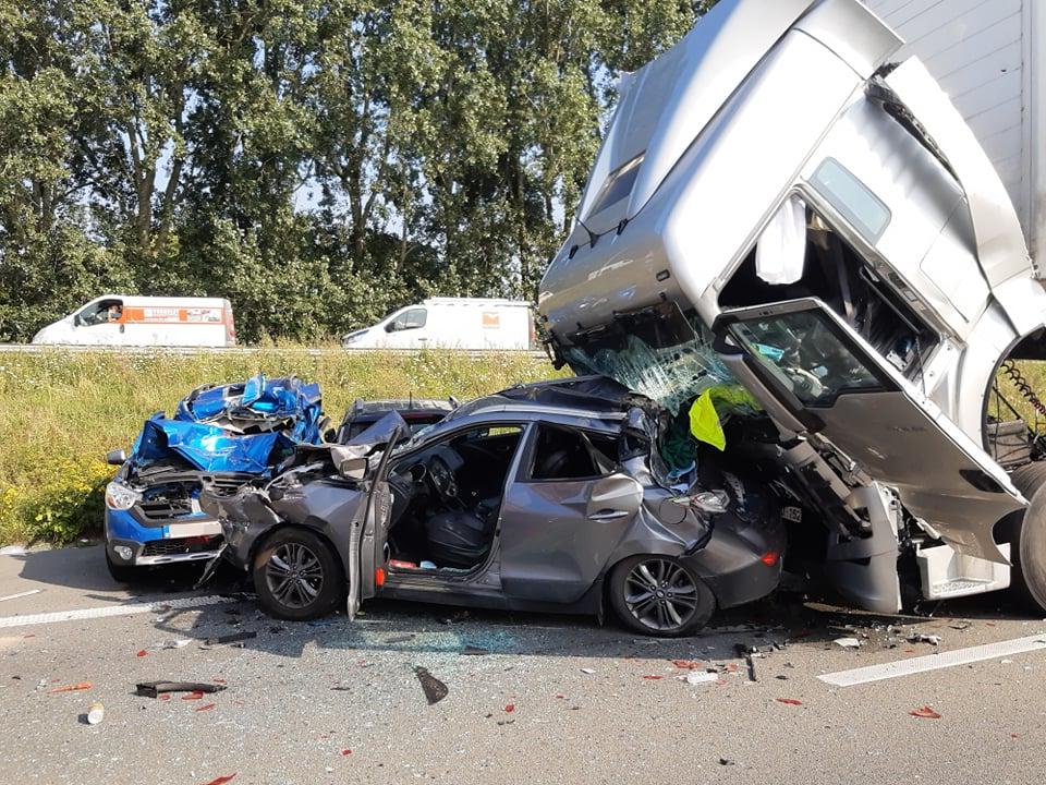 Twee Dagen Na Dodelijk Ongeval Opnieuw Zware Crash Aan Werken E403 | De ...