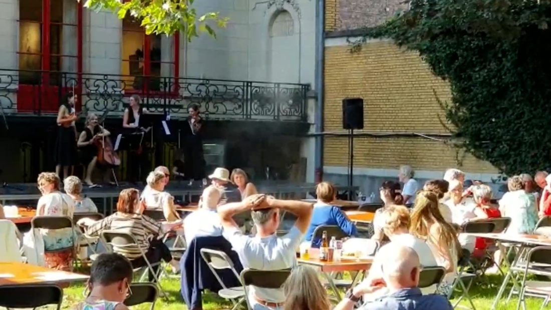 Angry neighbor drowns out classical open-air concert with Motörhe…