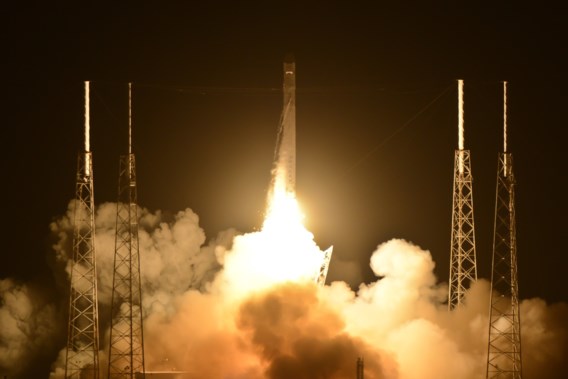 SpaceX maakt zich op voor eerste commerciële volwaardige ruimtevlucht