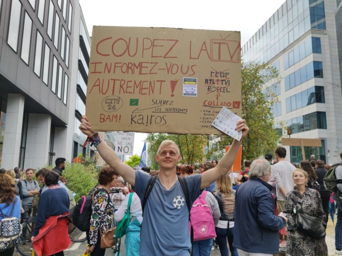 3.500 deelnemers voor betoging in Brussel tegen coronapas: ‘Wij zijn geen antivaxers’