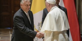 Paus Franciscus smeekt Hongarije ‘meer open’ te zijn voor mensen in nood