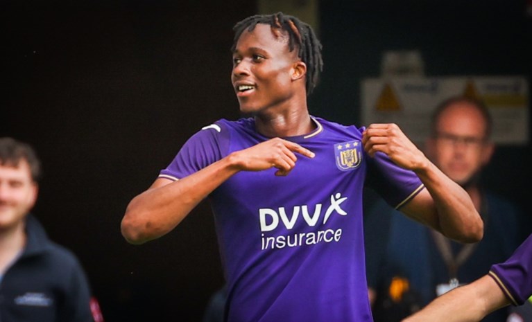 Anderlecht straft KV Mechelen af met zeven doelpunten