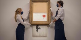 Deels versnipperd Banksy-schilderij geveild voor 22 miljoen euro
