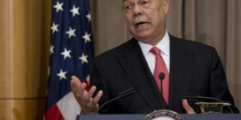 Amerikaans oud-minister Buitenlandse Zaken Colin Powell overlijdt aan gevolgen covid op 84