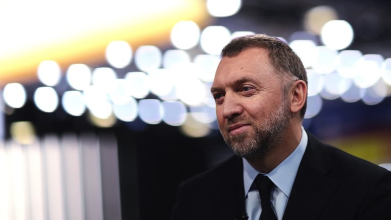 FBI voert huiszoekingen uit in woningen gelinkt aan Russische oligarch
