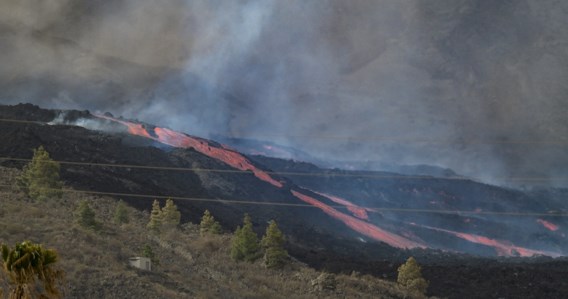 Nieuwe krater zorgt voor extra lavastroom op La Palma