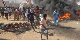 Drie betogers gedood door veiligheidstroepen tijdens massaprotesten tegen staatsgreep in Soedan
