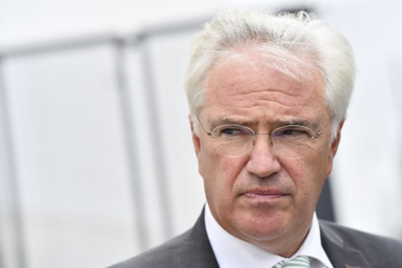 Gouverneur Decaluwé: ‘Burgemeesters van Knokke en Houthulst hebben onderbouwde beslissing genomen’