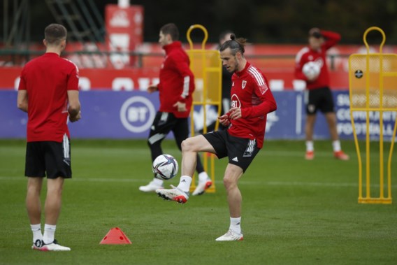 Al twee maanden out bij Real, maar Bale trainde vanmorgen mee met Wales