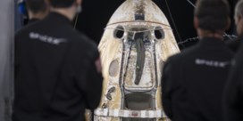 SpaceX-capsule landt na acht uur met kapot toilet veilig op aarde