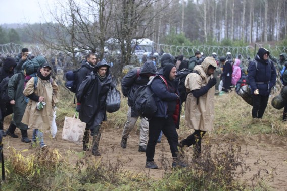 Vluchtelingen in Wit-Rusland breken door Poolse grens