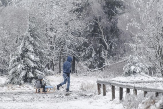 Weerman voorspelt tot twintig centimeter sneeuw dit weekend: hier moet je zijn voor de eerste winterpret