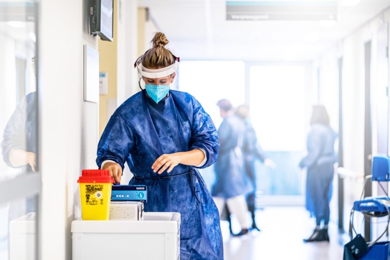 Hier buigt het kernkabinet zich over: discotheken toe, sluitingsuur horeca en alleen winkelen