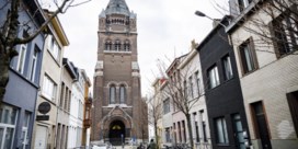 Stad Antwerpen renoveert zelf buitengevel Peperbus