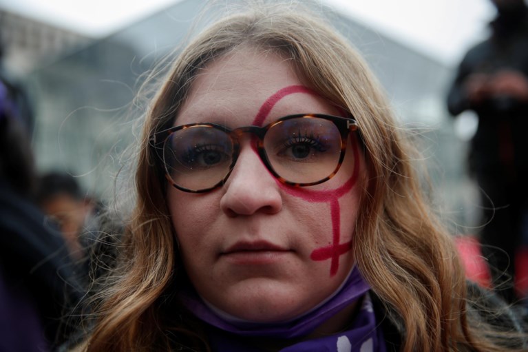 Manifestatie tegen geweld jegens vrouwen lokt minstens 5.000 deelnemers