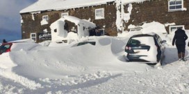 Zestigtal mensen zit drie dagen vast in Engelse pub na sneeuwstorm