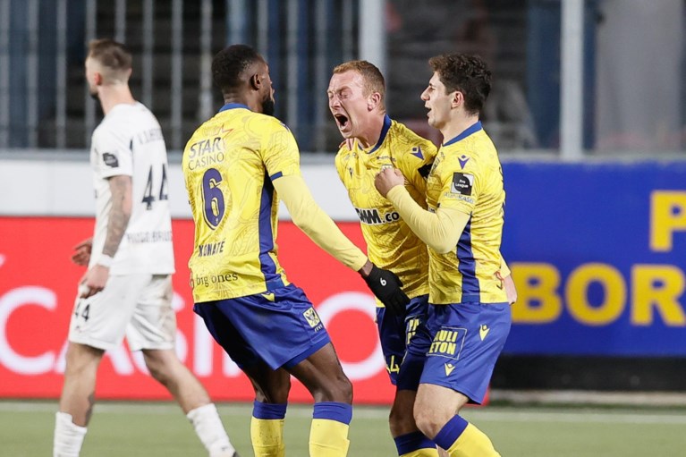 Undav bezorgt Union moeizame zege tegen STVV